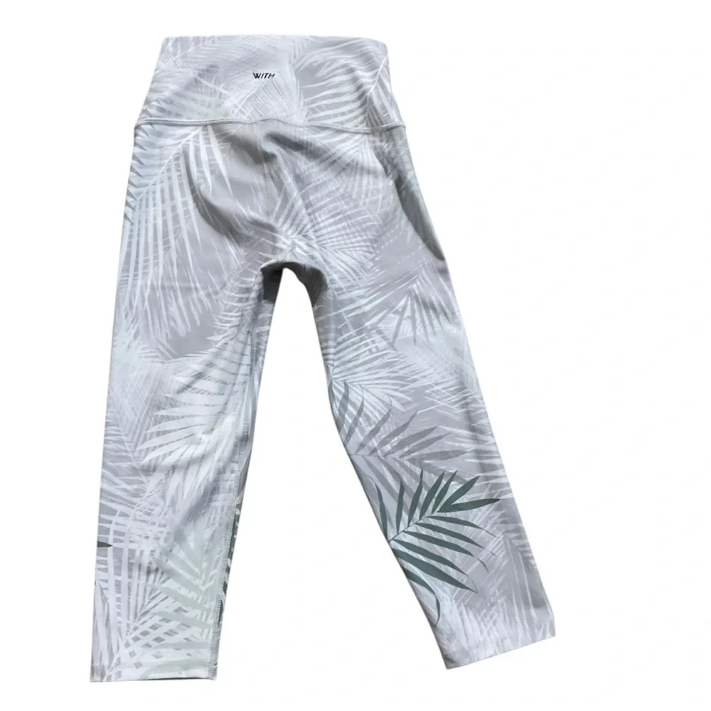 Peloton x Wear It To Heart High Waisted Capri Leggings Palms Print Medium NWT